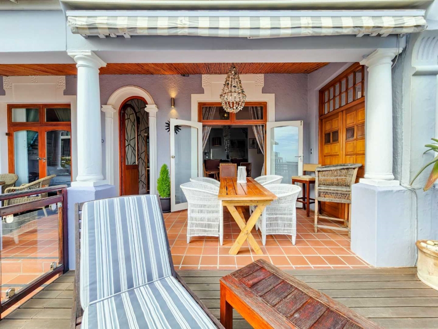 3 Bedroom Property for Sale in Sea Point Western Cape